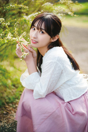 俩老头和三个骚女演义家庭乱伦