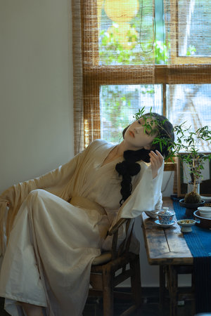 深喉口爆大量吞精正在播放