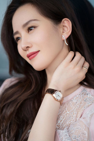 蜜芽188.cnn.蜜芽188cnn忘忧草