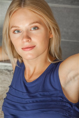 银行行长为女儿学业被骗35亿