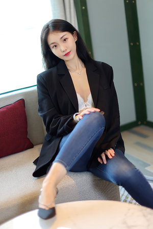 qiqise深度直播在线观看