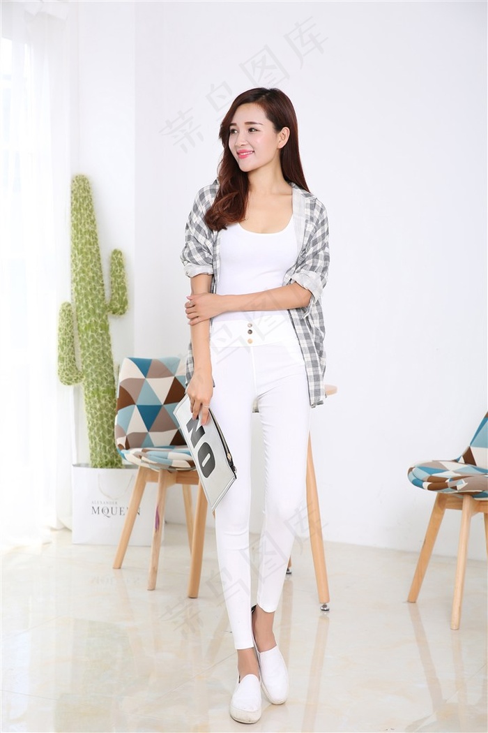 善良漂亮的女老板