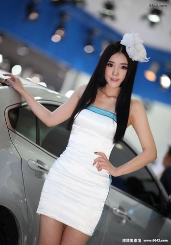 大美女用自慰棒桶自己