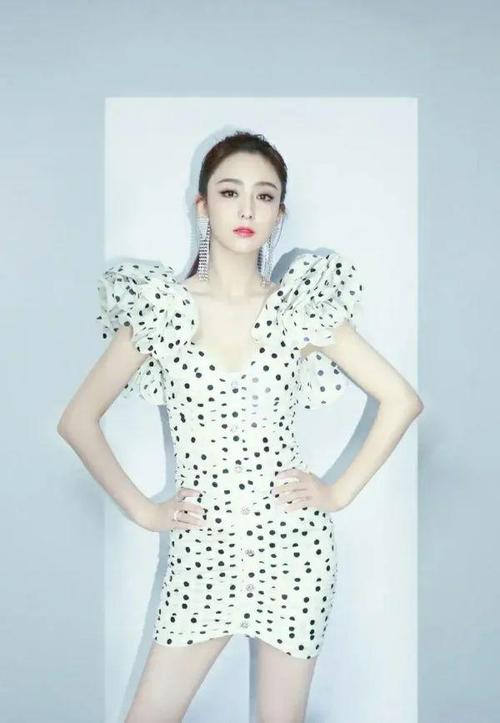 BRAZZERS欧美丰满