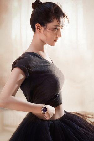 商务旅行的女老板戴的帽子2019年