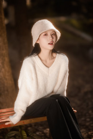 无码国产精品一区二区VR老人