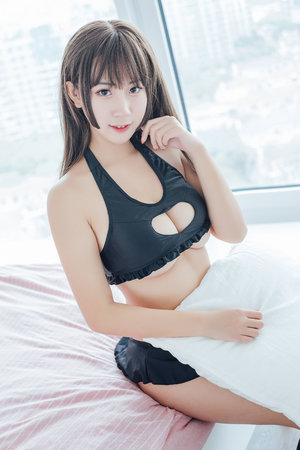 宝宝你自己坐下来动