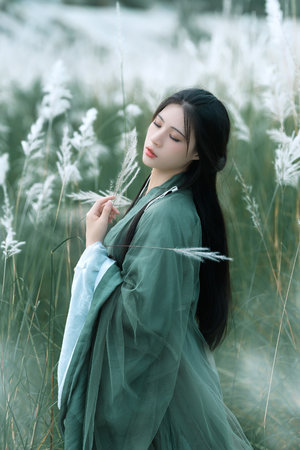 丁丁 一夜成屌丝