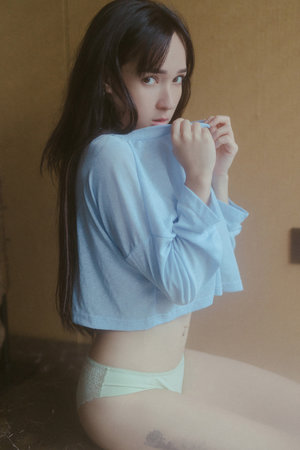 同桌上课揉我下面好湿