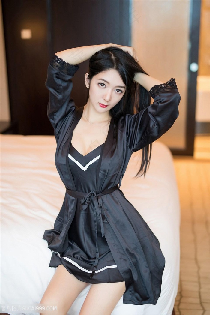 穿越后被迫登基我爱吃山竹225