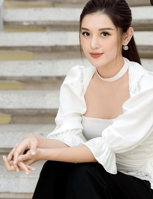 少妇人妻挤奶水中文字幕视频毛片