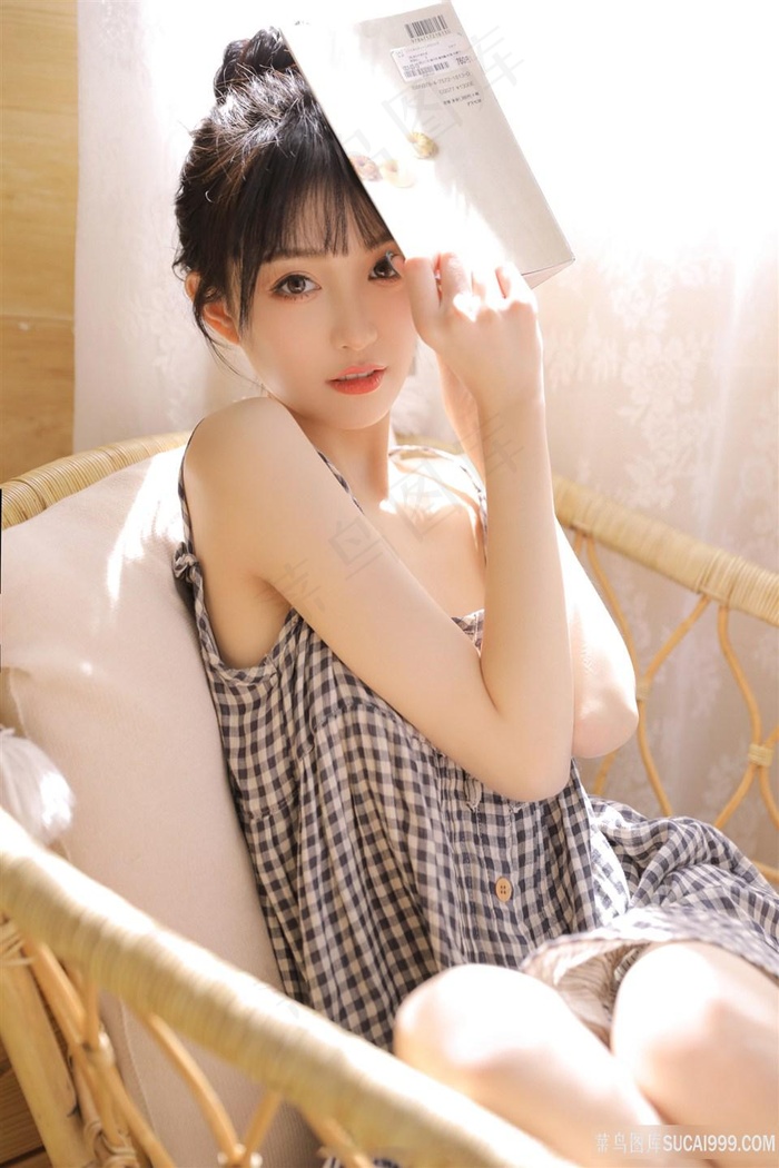 电影院嗯啊～轻点啊～高h视频