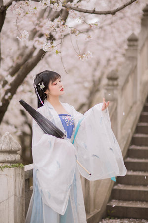 欧美日韩一卡2卡三卡4卡乱码欧美孕交