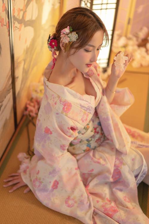 亚洲秘社一区二区三区图片