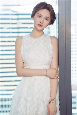 丰满迷人的少妇电影