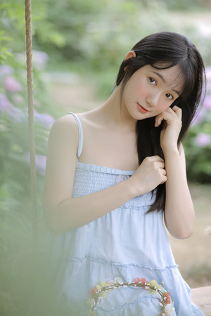 尹向南景孟弦车上做