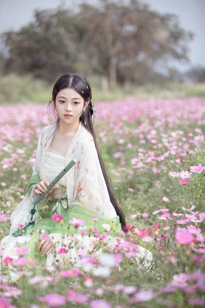 大学男生诱骗多名女生骑大马