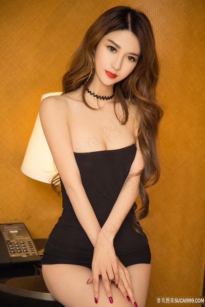 仙子双腿被拉成一字形