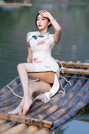 日韩超级大片免费观看