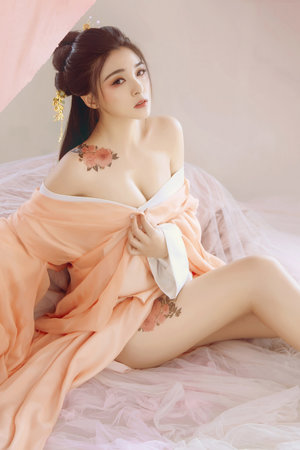 昆仑神宫迅雷下载