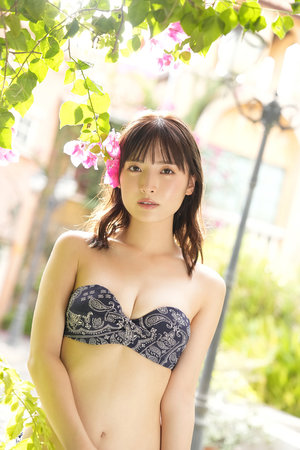 宝贝把腿开大点就不疼了