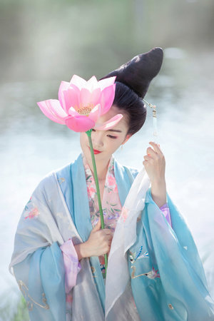 免费又色又爽又黄的小说