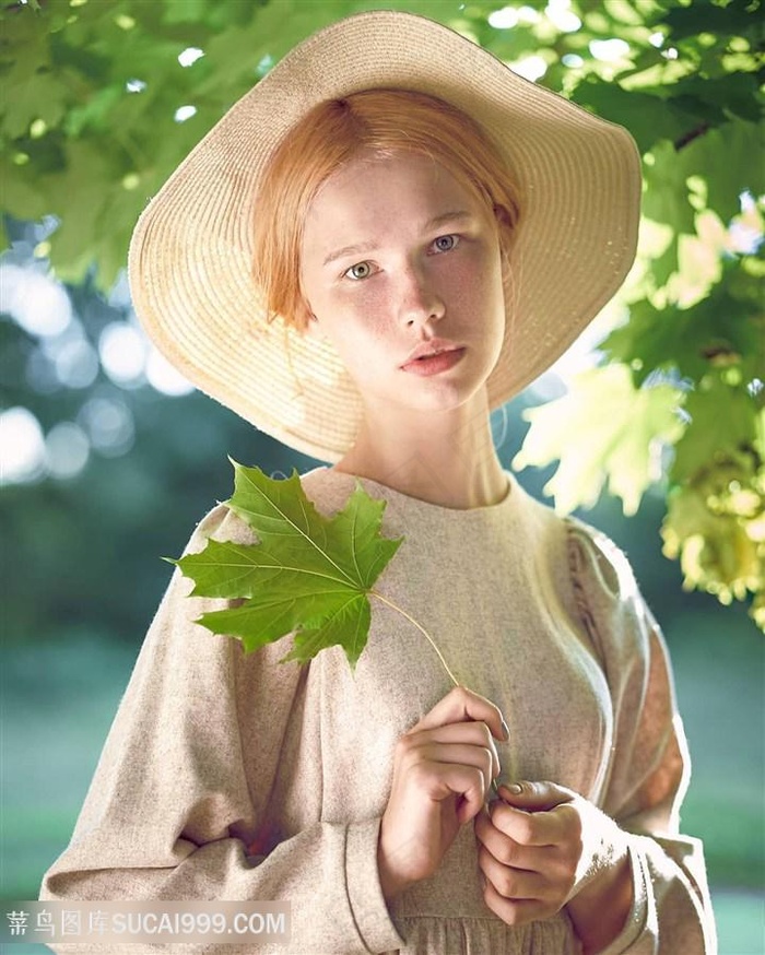 女班长脱了内裤打开腿桶爽