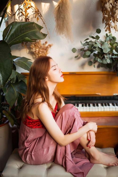 男女真人后进式动态图