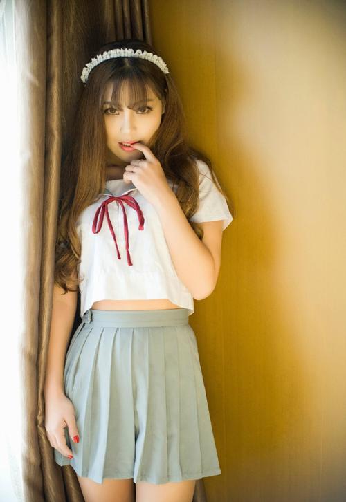 翁虹电影三级情难自禁