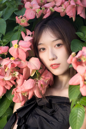 我把护士日出水了视频