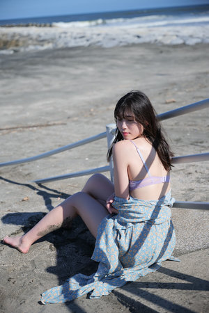 翁熄春房情意浓h